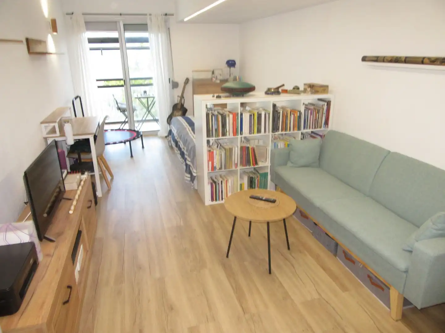 Sala de estar de Apartamento en venta en Jaca con Calefacción, Terraza y Amueblado