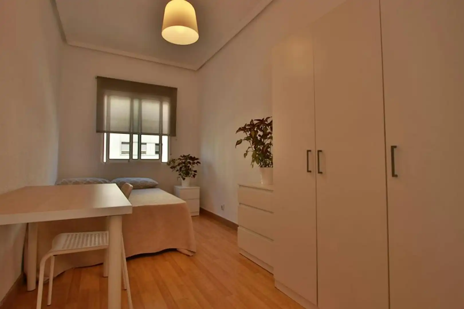 Habitación de Piso para compartir en Valencia con Aire acondicionado, Calefacción y Lavadora