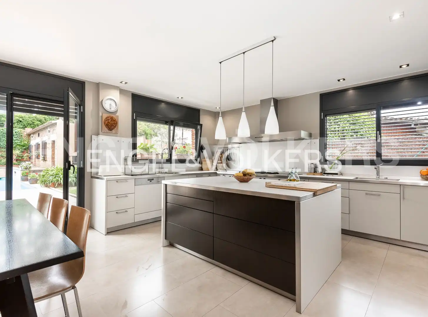 Kitchen of Houses for sale in Sant Cugat del Vallès  with Air Conditioner, Heating and Private garden