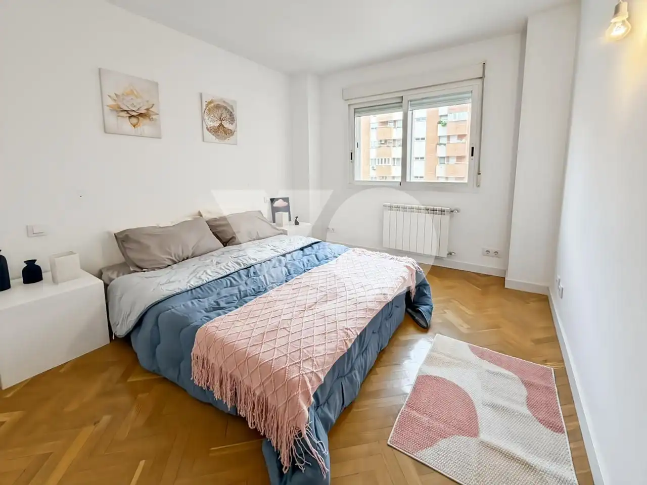 Habitación de Piso en venta en Madrid con Calefacción, Parquet y Terraza
