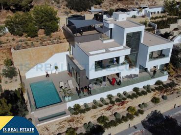Xalet amb piscina en venda a Altea la Vella