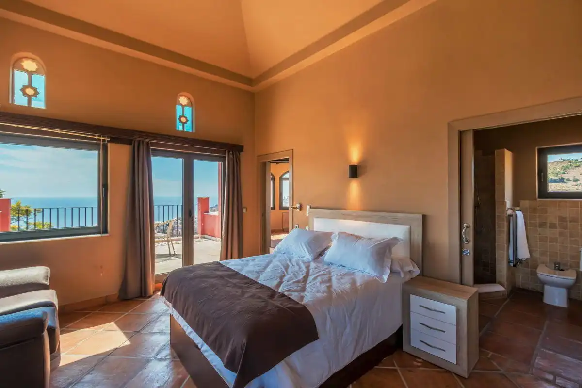Habitación de Casa o chalet en venta en Almuñécar