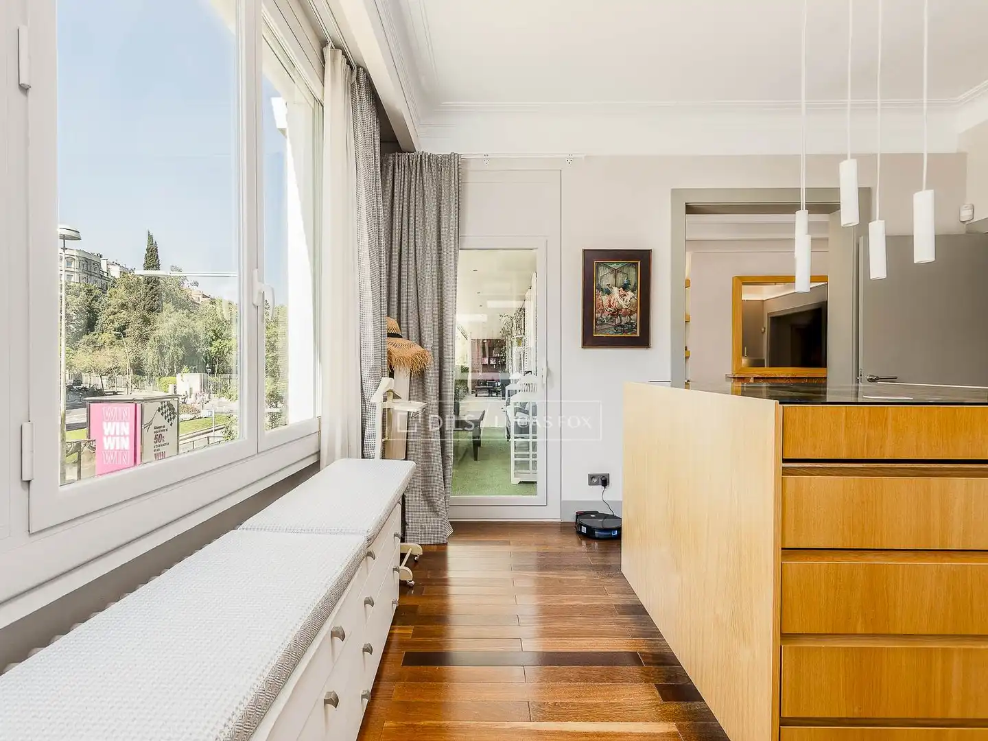 Vista exterior de Piso en venta en Barcelona con Aire acondicionado, Calefacción y Parquet