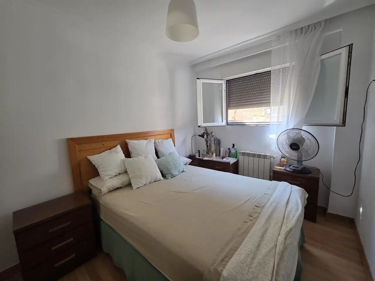 Habitación de Piso de alquiler en Madrid con Aire acondicionado, Calefacción y Amueblado