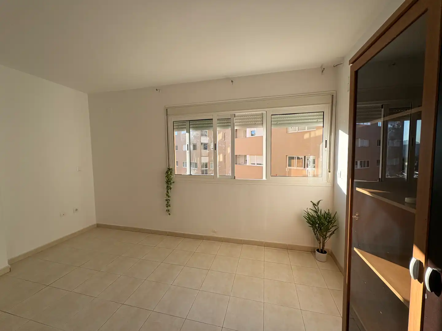 Habitación de Piso en venta en Ronda con Aire acondicionado, Terraza y Piscina comunitaria