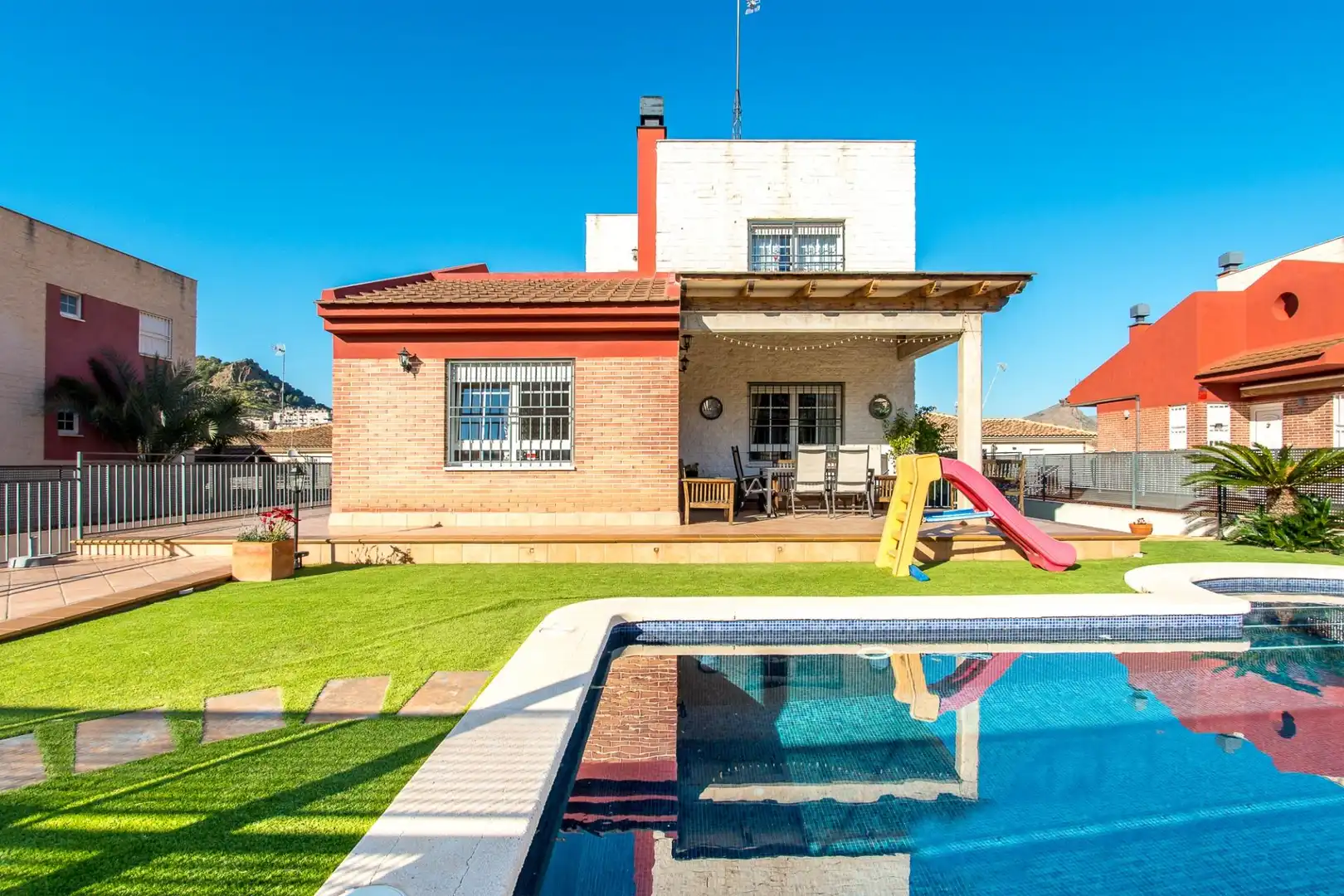 Piscina de Casa o chalet en venta en Murcia con Aire acondicionado, Calefacción y Jardín privado