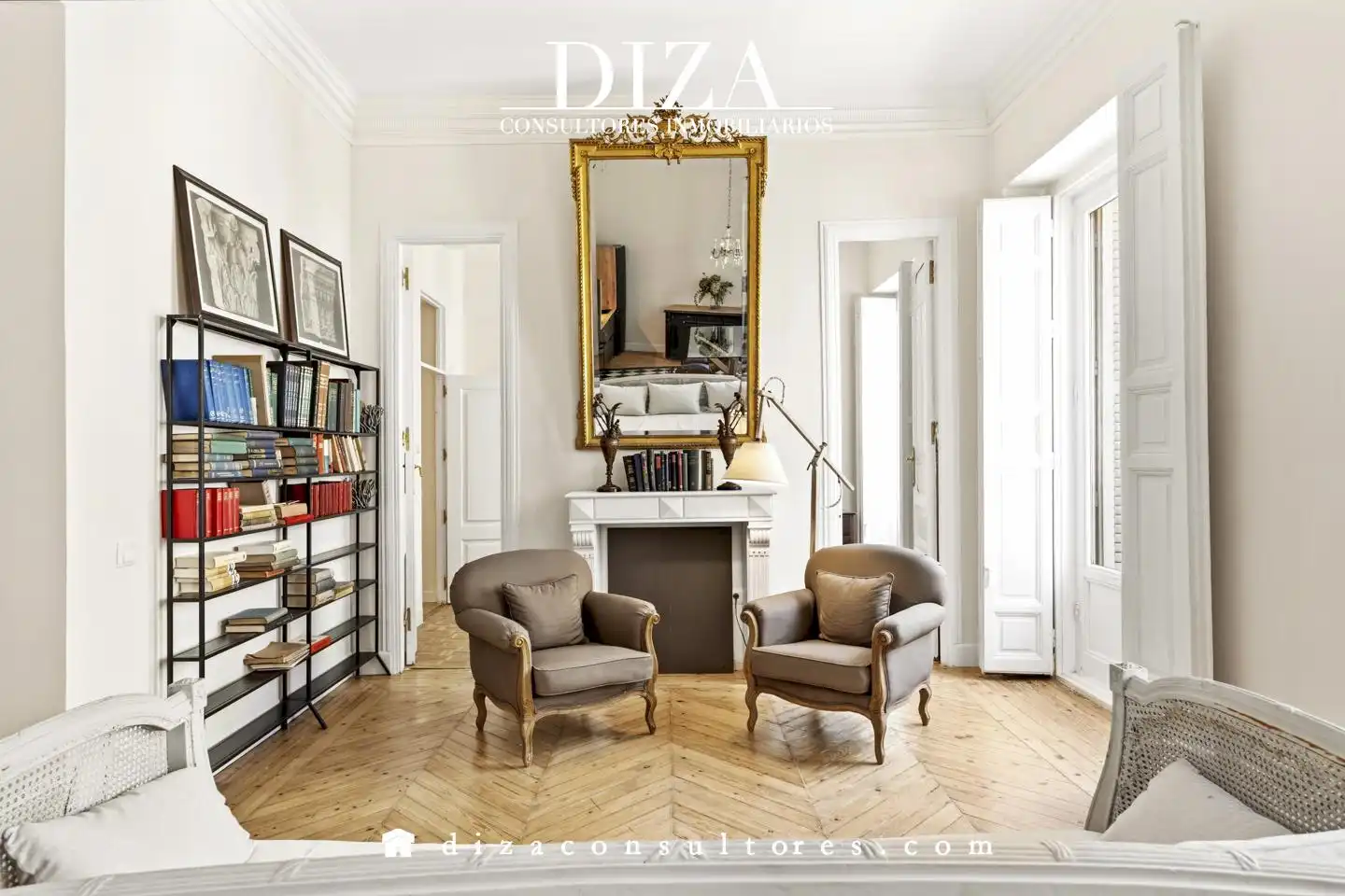 Living room of Flat for sale in Madrid  with Air Conditioner, Terrace and Furnished
