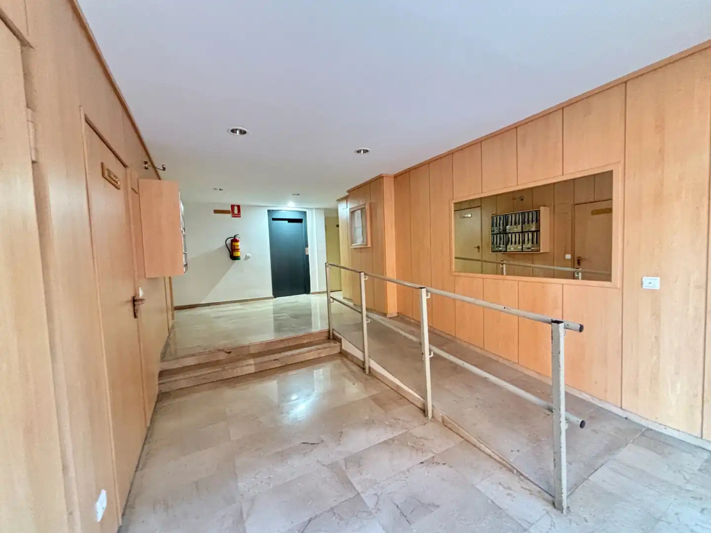 Piso en venta en Cadrete con Calefacción, Jardín privado y Trastero