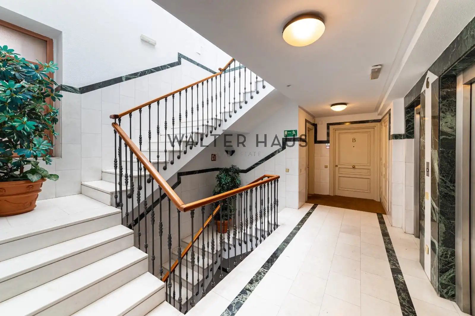 Penthouse with lift for sale in Calle del Príncipe de Vergara, imagen 35