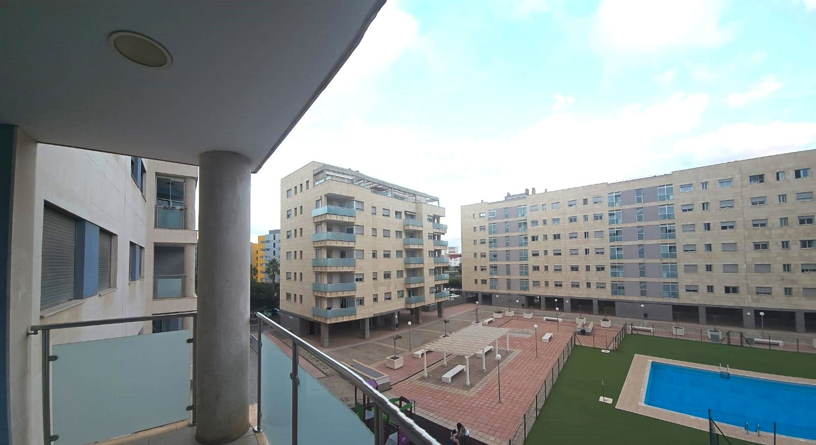 Terrassa de Pis de lloguer en Las Palmas de Gran Canaria amb Terrassa, Traster i Forn