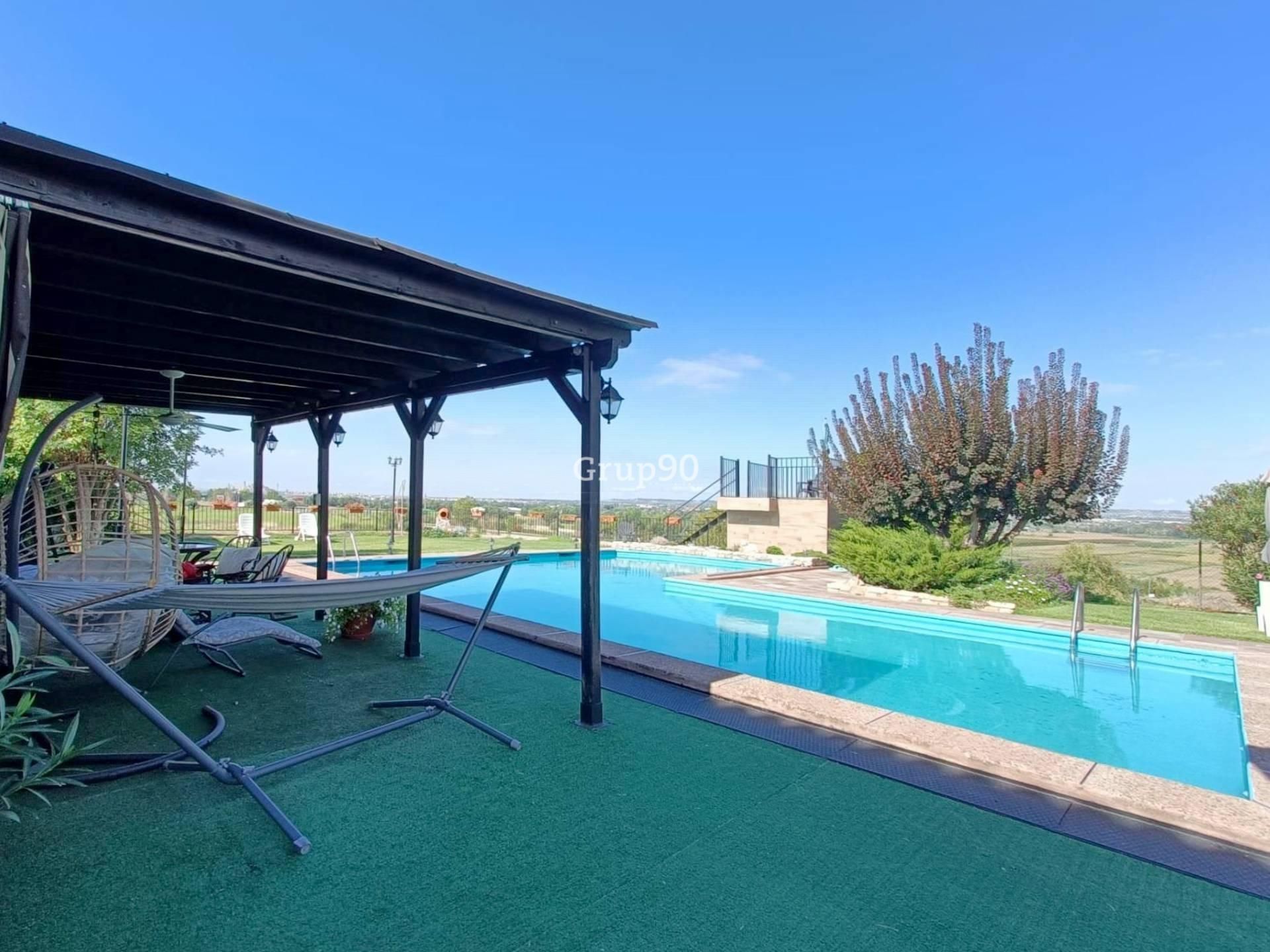 Swimming pool of House or chalet for sale in Alcoletge  with Air Conditioner, Heating and Private garden