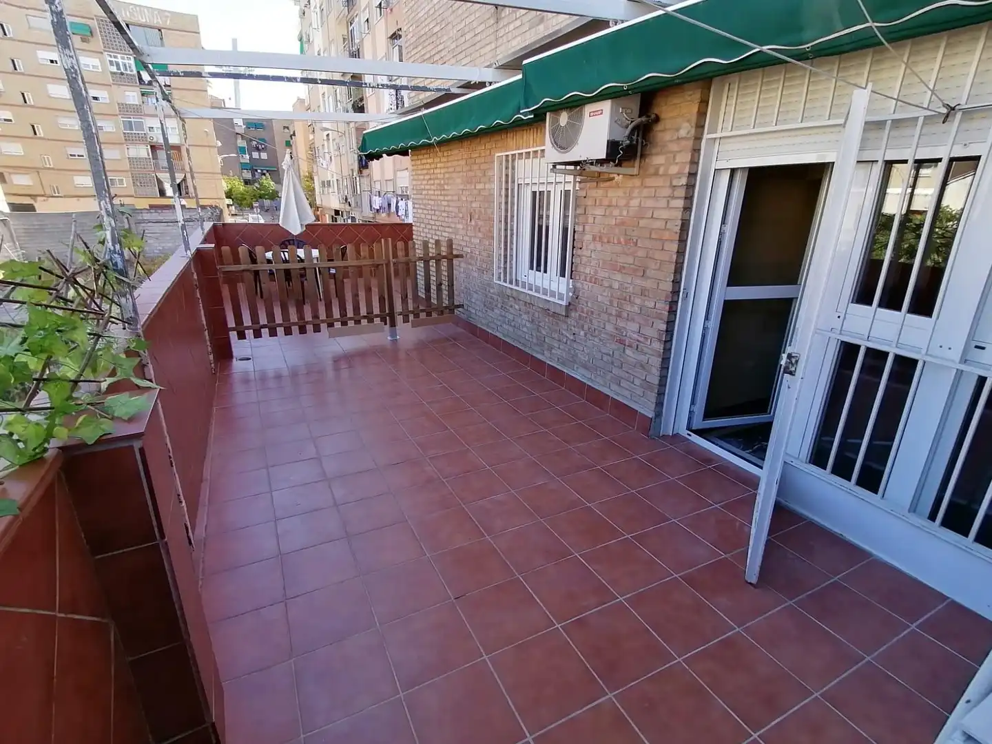 Terrasse von Wohnung zur Miete in Granada