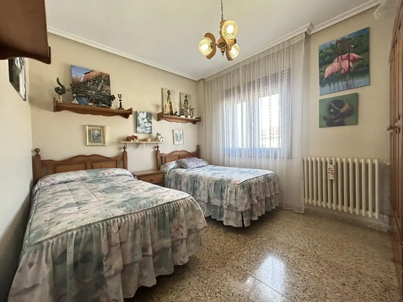 Dormitori de Casa adosada en venda en Cintruénigo amb Calefacció, Jardí privat i Terrassa