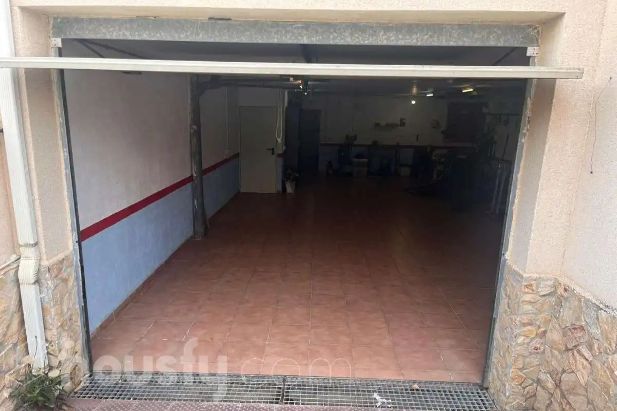 Parking of Houses for rent in Martorell  with Heating, Private garden and Terrace