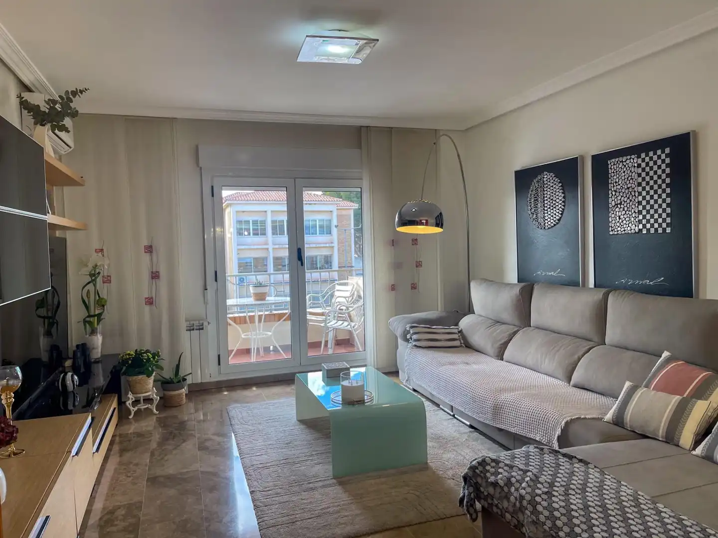 Flat for rent in Plaza JUAN GRANDIA, Requena