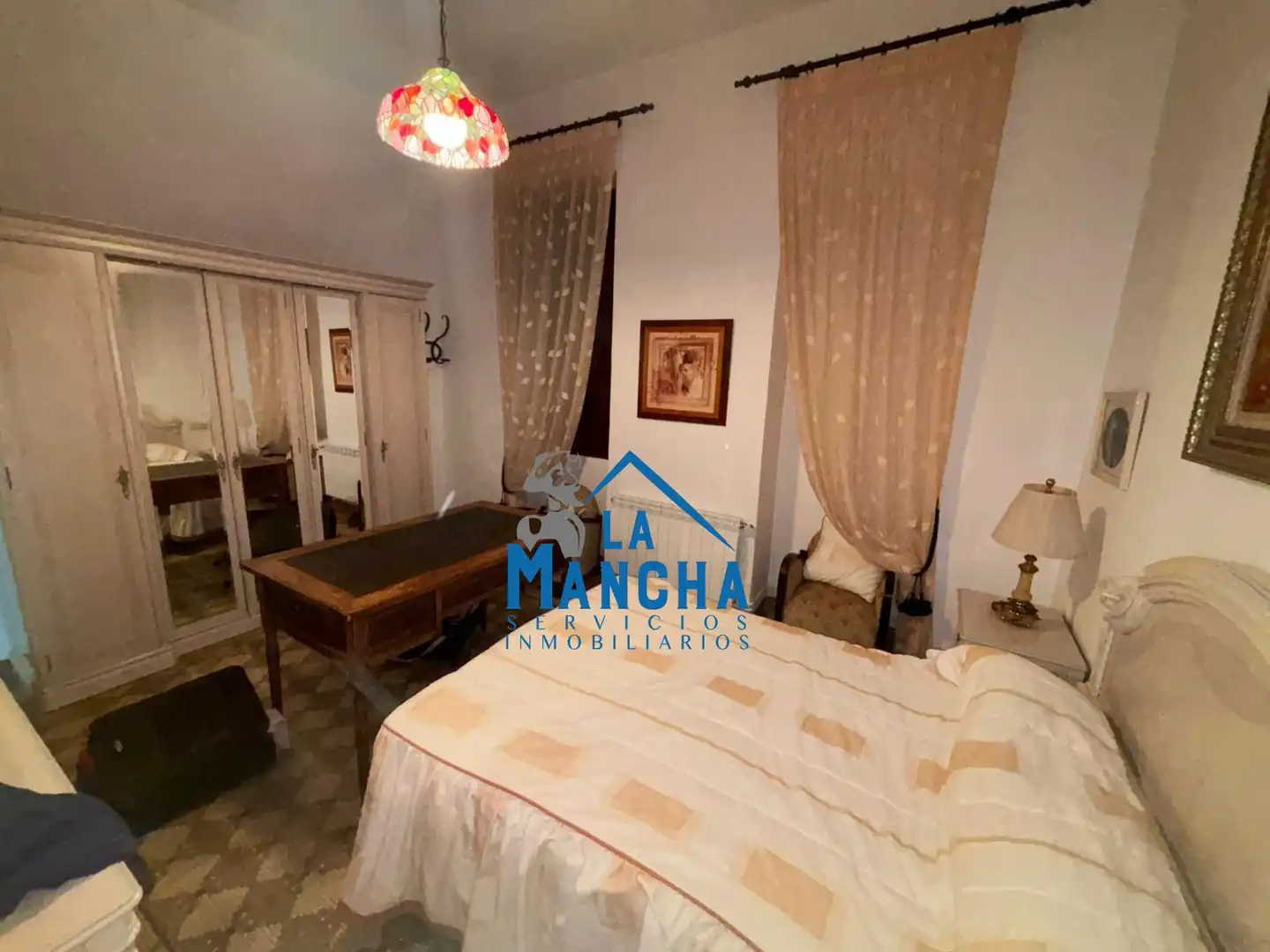 Habitación de Casa o chalet en venta en Hoya-Gonzalo con Calefacción, Jardín privado y Amueblado