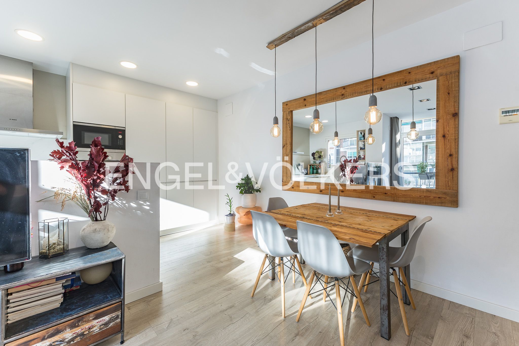 Dining room of Apartment for sale in  Barcelona Capital  with Air Conditioner, Heating and Balcony