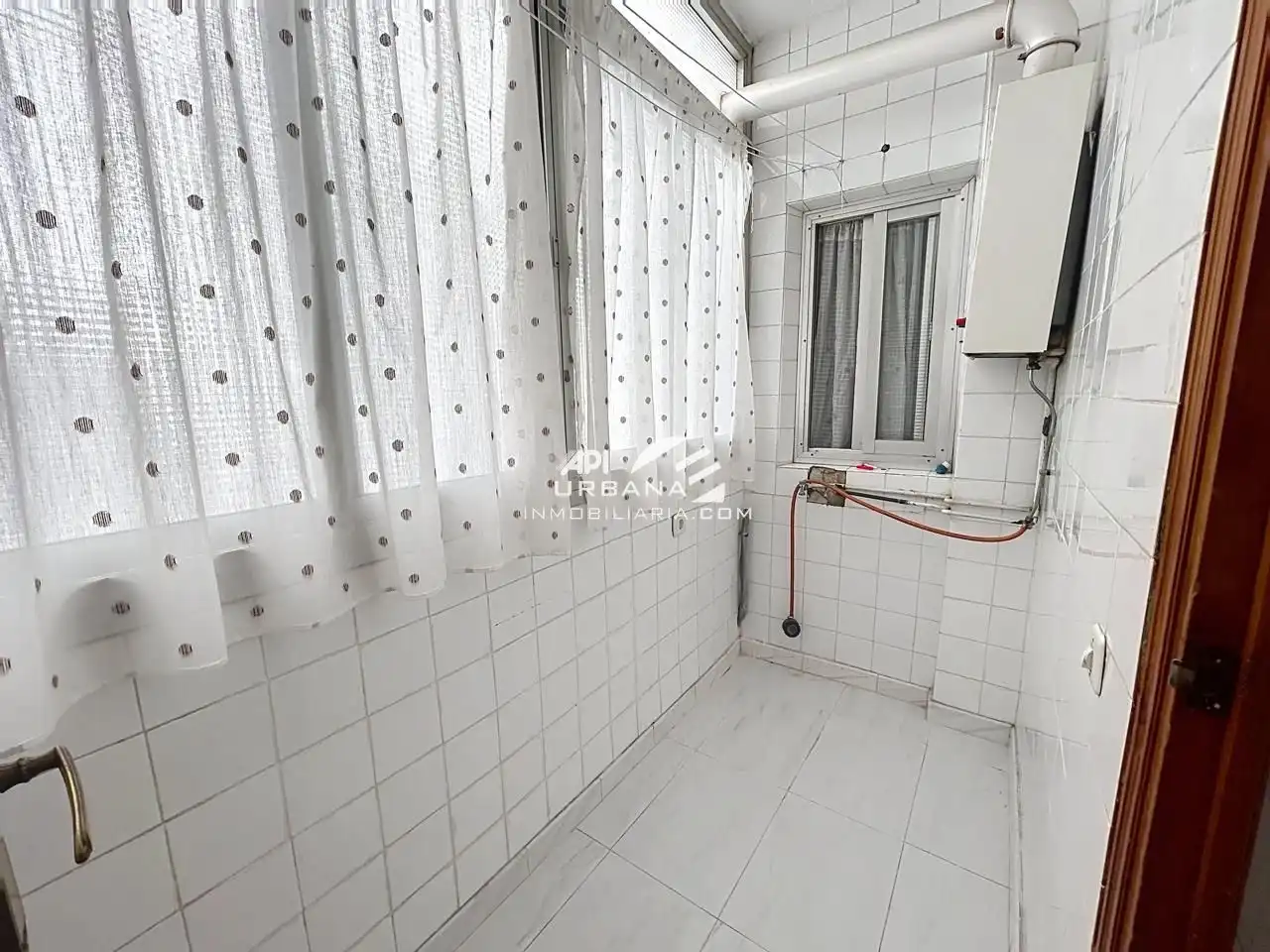 Bany de Pis en venda en Lucena amb Terrassa