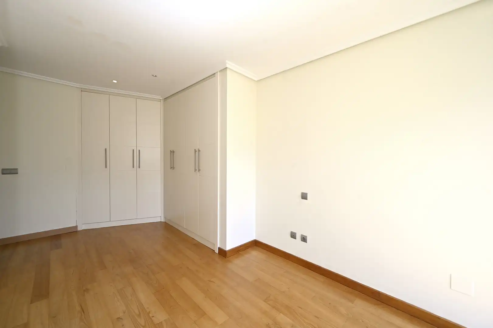 Flat for rent in Avenida Doctor Diego Madrazo, Valdenoja