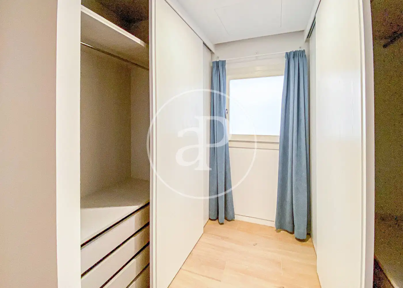 Wohnung zum Verkauf in Pg. del Born, Sant Nicolau