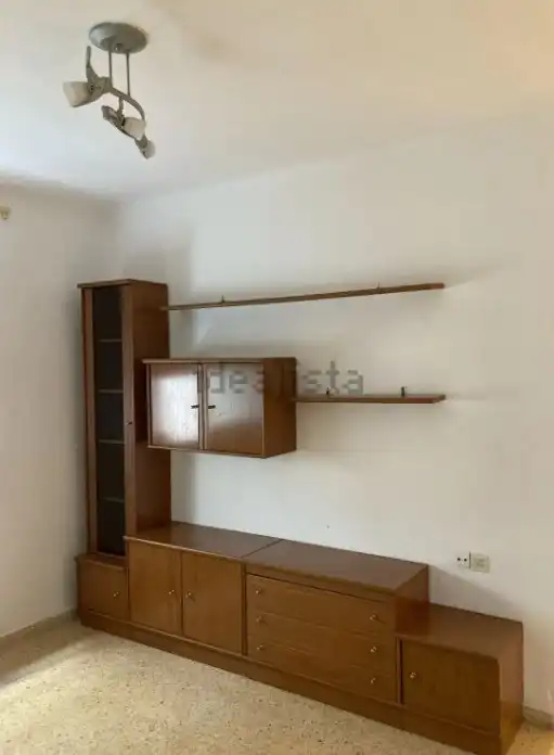 Habitación de Piso de alquiler en El Puig de Santa Maria con Horno, Lavadora y Microondas