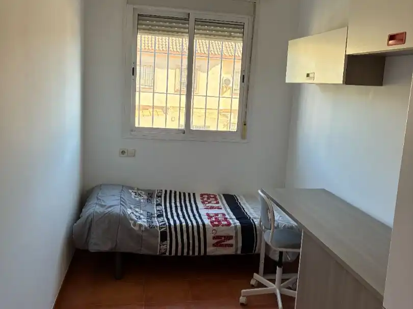 Schlafzimmer von Maisonette zur Miete in Dos Hermanas mit Klimaanlage, Privatgarten und Abstellraum