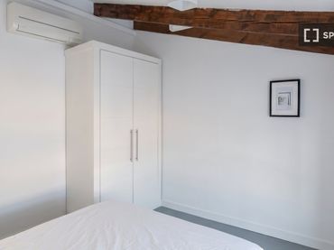 Flat with balcony to rent in Tetuán
