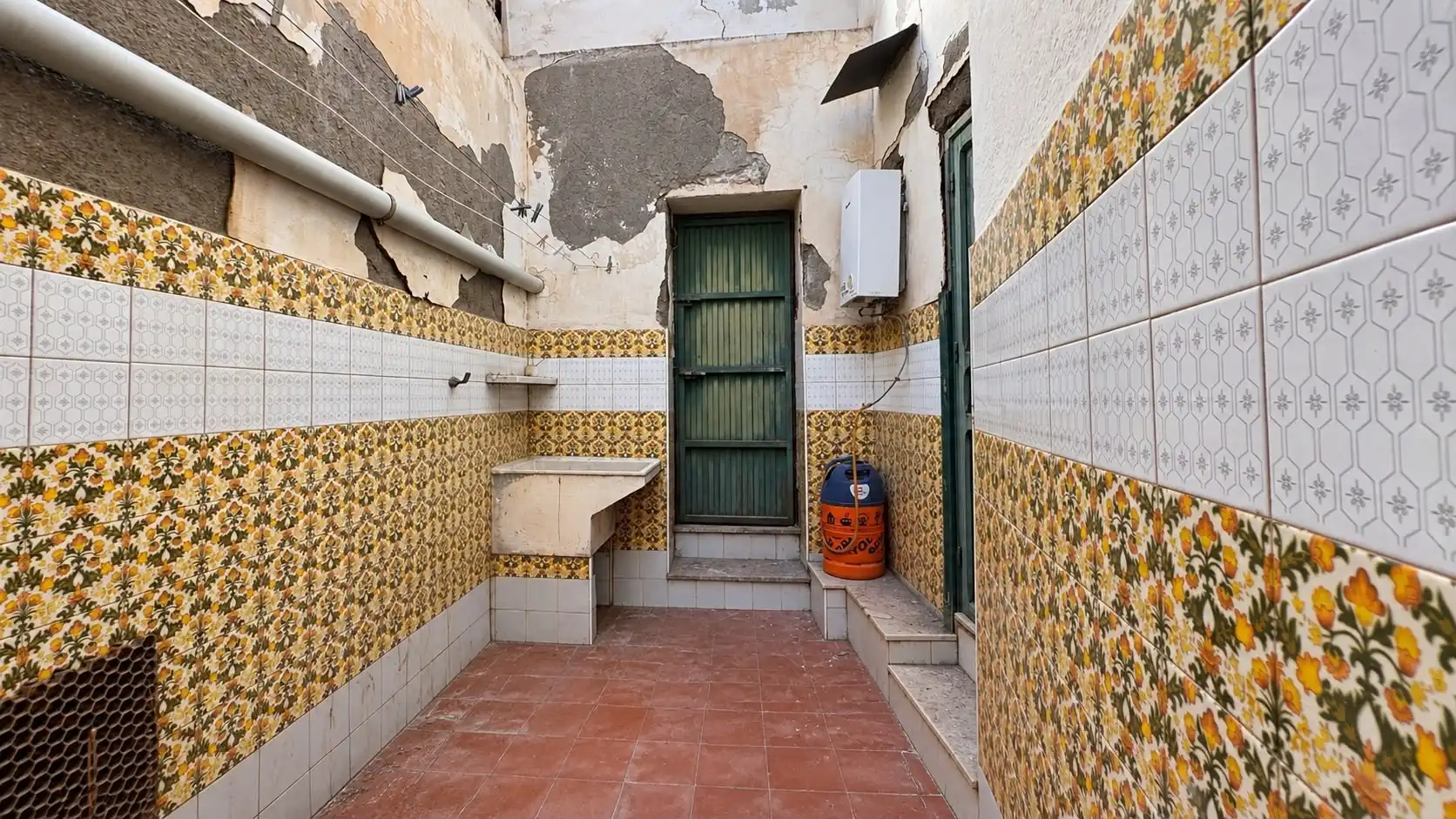 Haus zum Verkauf in Calle Largo Caballero 118, imagen 6