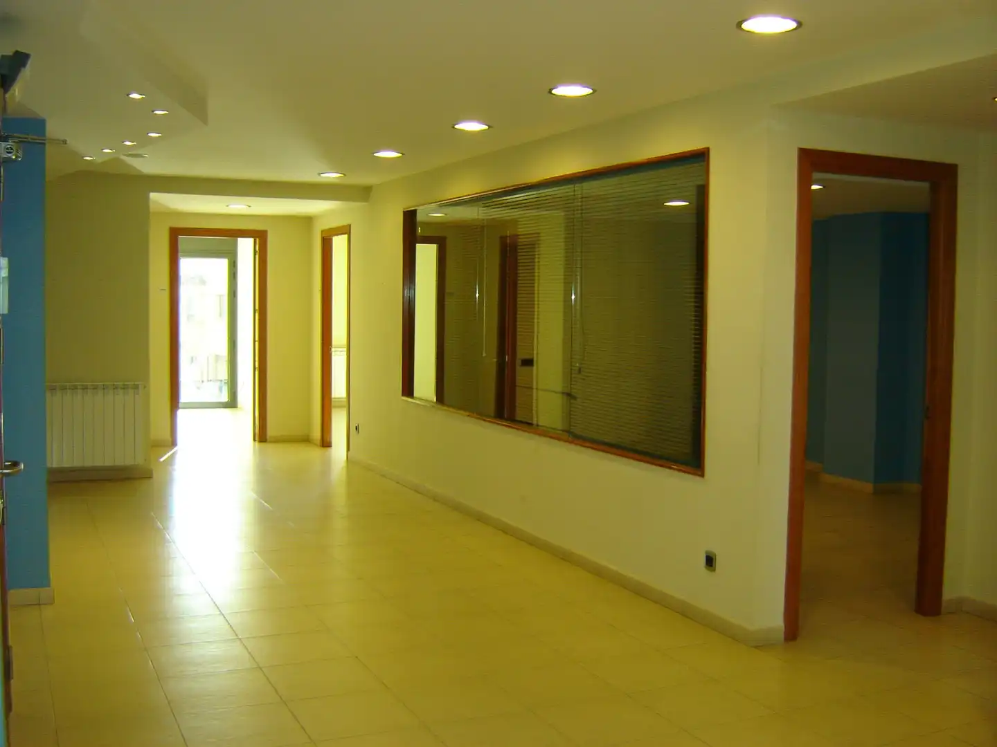 Oficina de alquiler en La Bisbal d'Empordà con Aire acondicionado y Calefacción