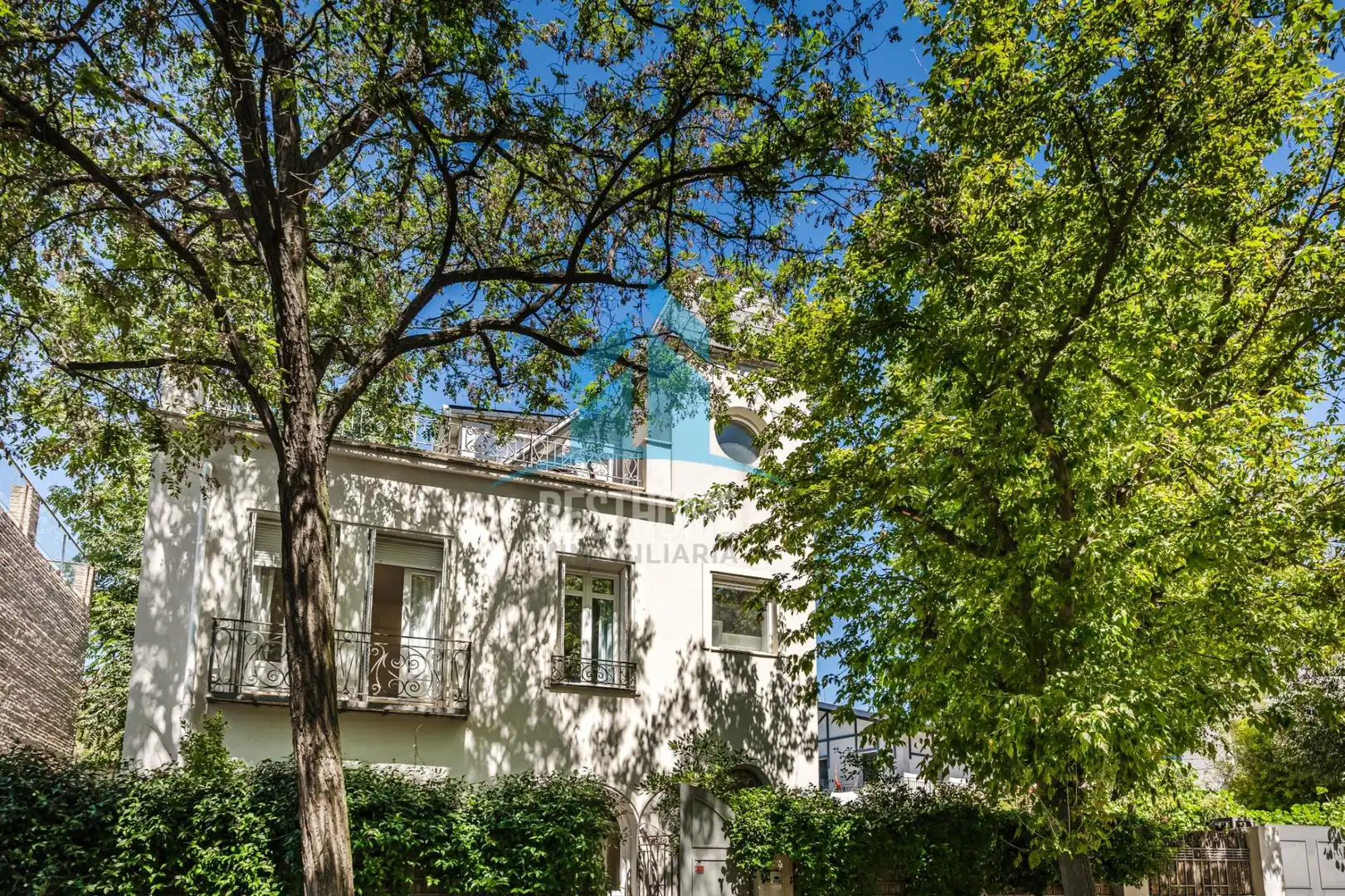Vista exterior de Casa o chalet en venta en Madrid con Calefacción, Jardín privado y Parquet