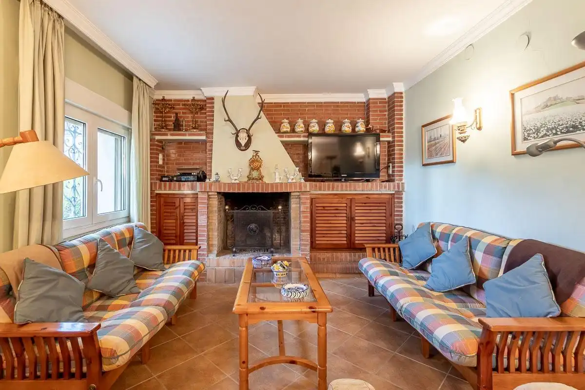Wohnzimmer von Wohnung zur Miete in Jun mit Klimaanlage, Heizung und Privatgarten