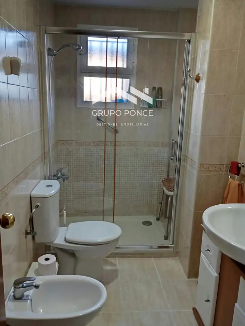 Bany de Pis en venda en Jerez de la Frontera amb Aire condicionat, Terrassa i Piscina