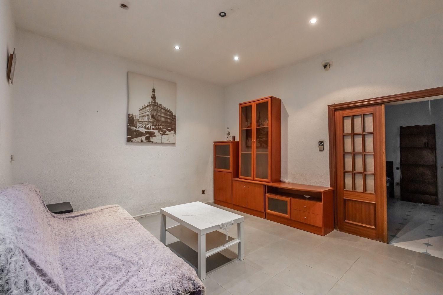 Bedroom of Flat for sale in  Madrid Capital  with Terrace and Furnished