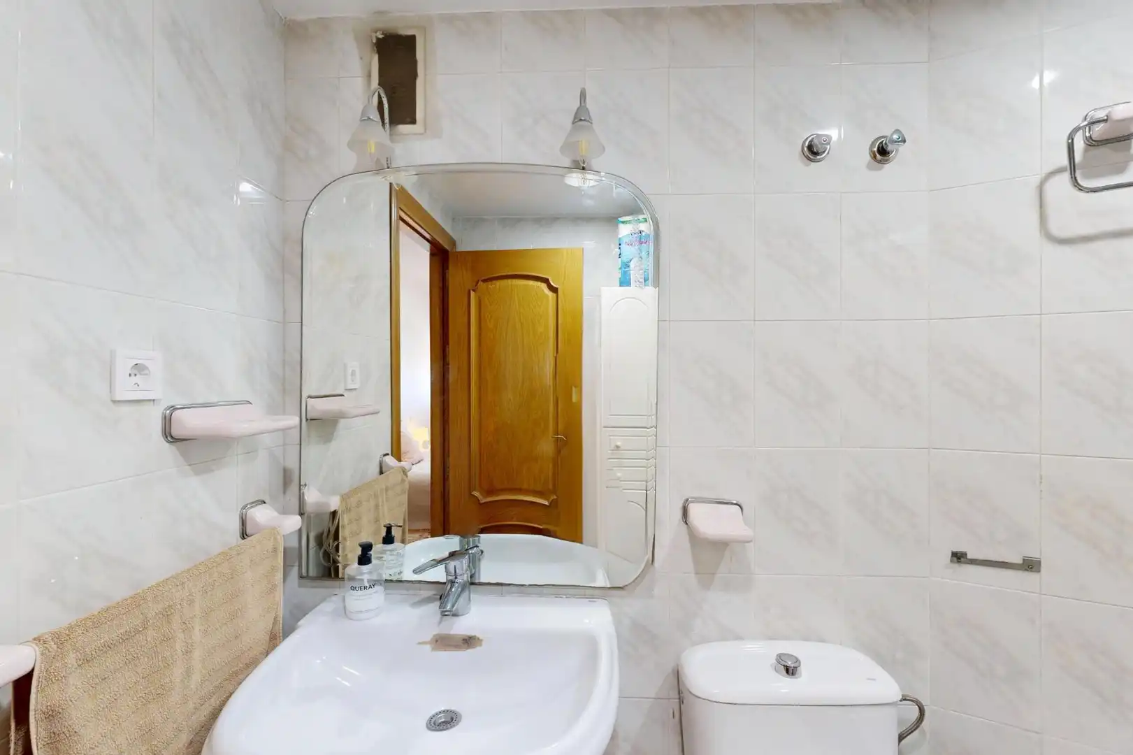 Baño de Piso en venta en Cartagena con Calefacción