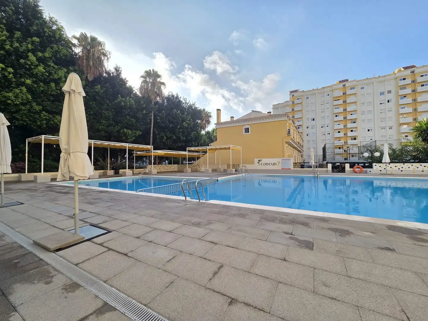 Piscina de Casa adosada en venda en Gandia amb Aire condicionat, Jardí privat i Terrassa