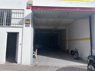 Industrial building for sale in C/ Gandía