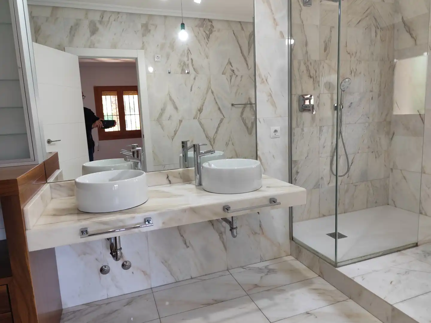 Bany de Casa o xalet en venda en Murcia amb Terrassa, Traster i Piscina