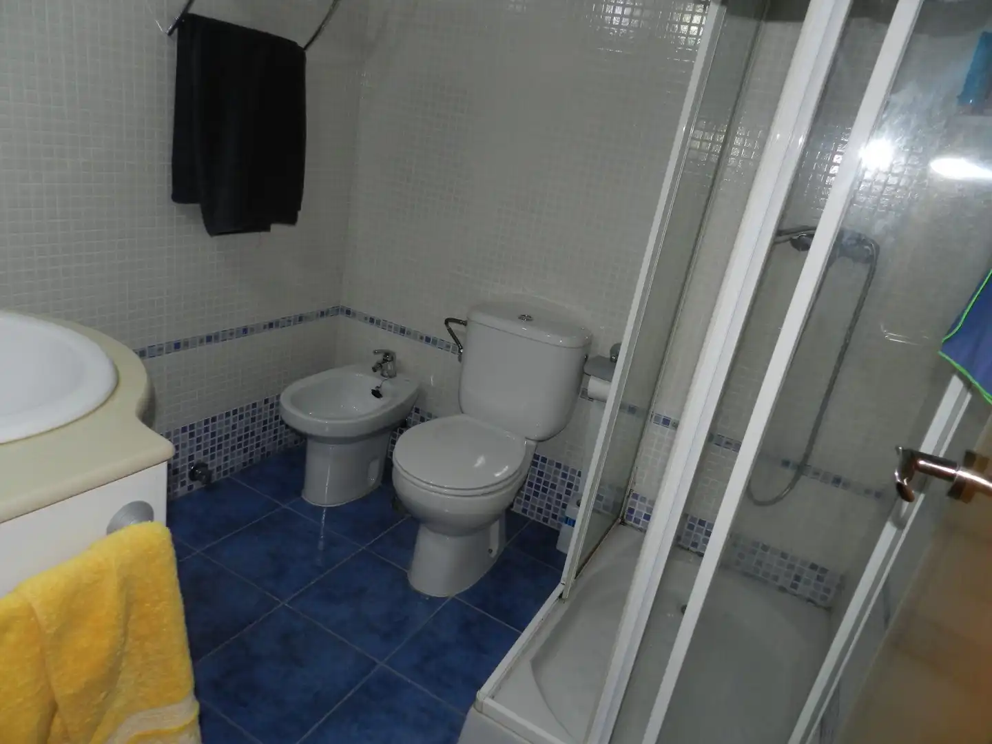 Bany de Pis de lloguer en Linares amb Aire condicionat i Calefacció