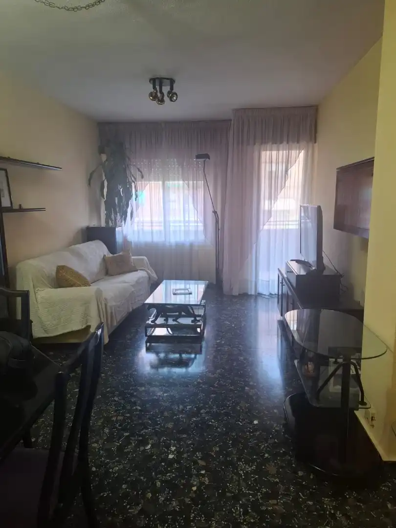 Sala de estar de Piso de alquiler en Albacete con Calefacción, Amueblado y Horno