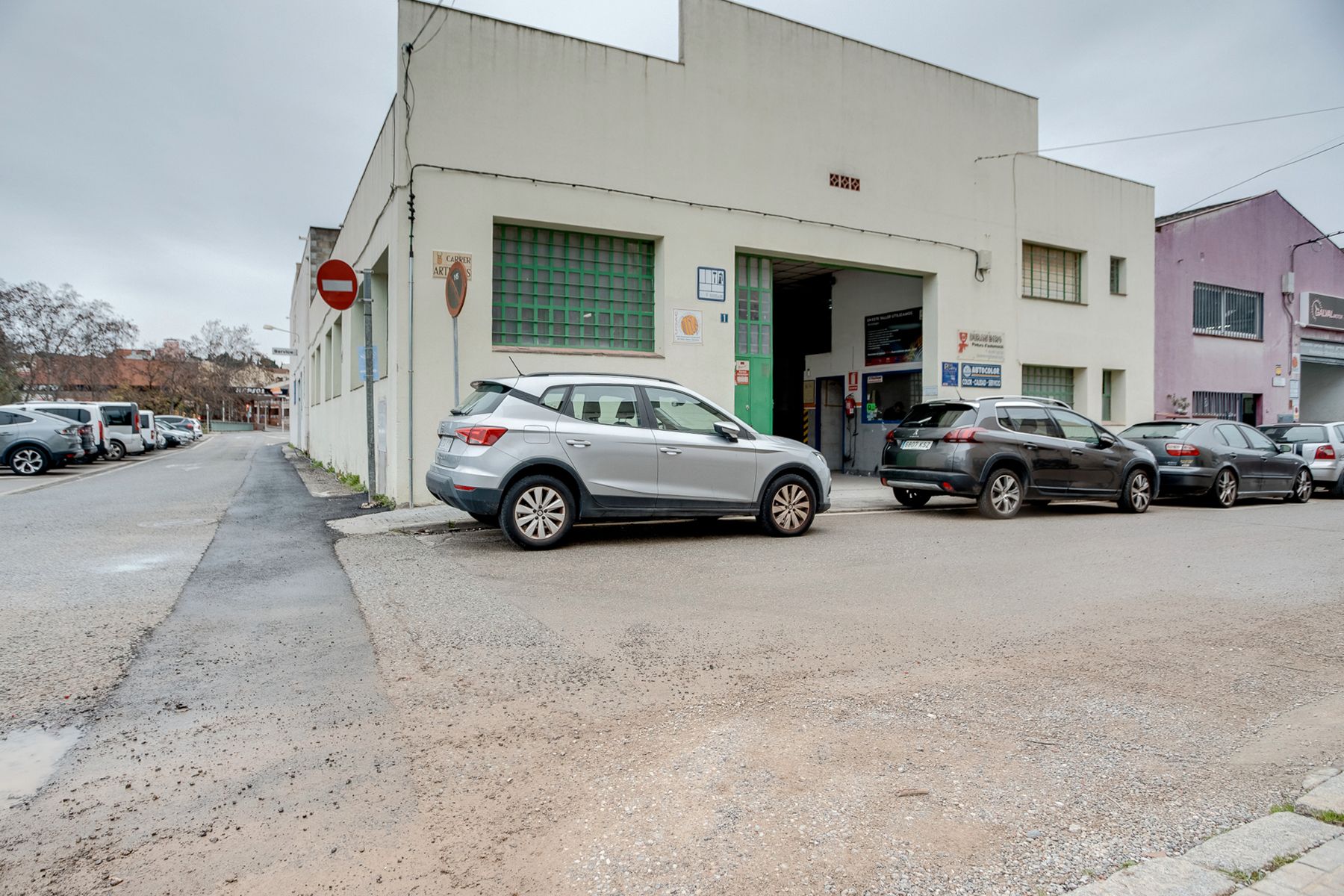 Aparcament de Nau industrial en venda en La Garriga amb Alarma