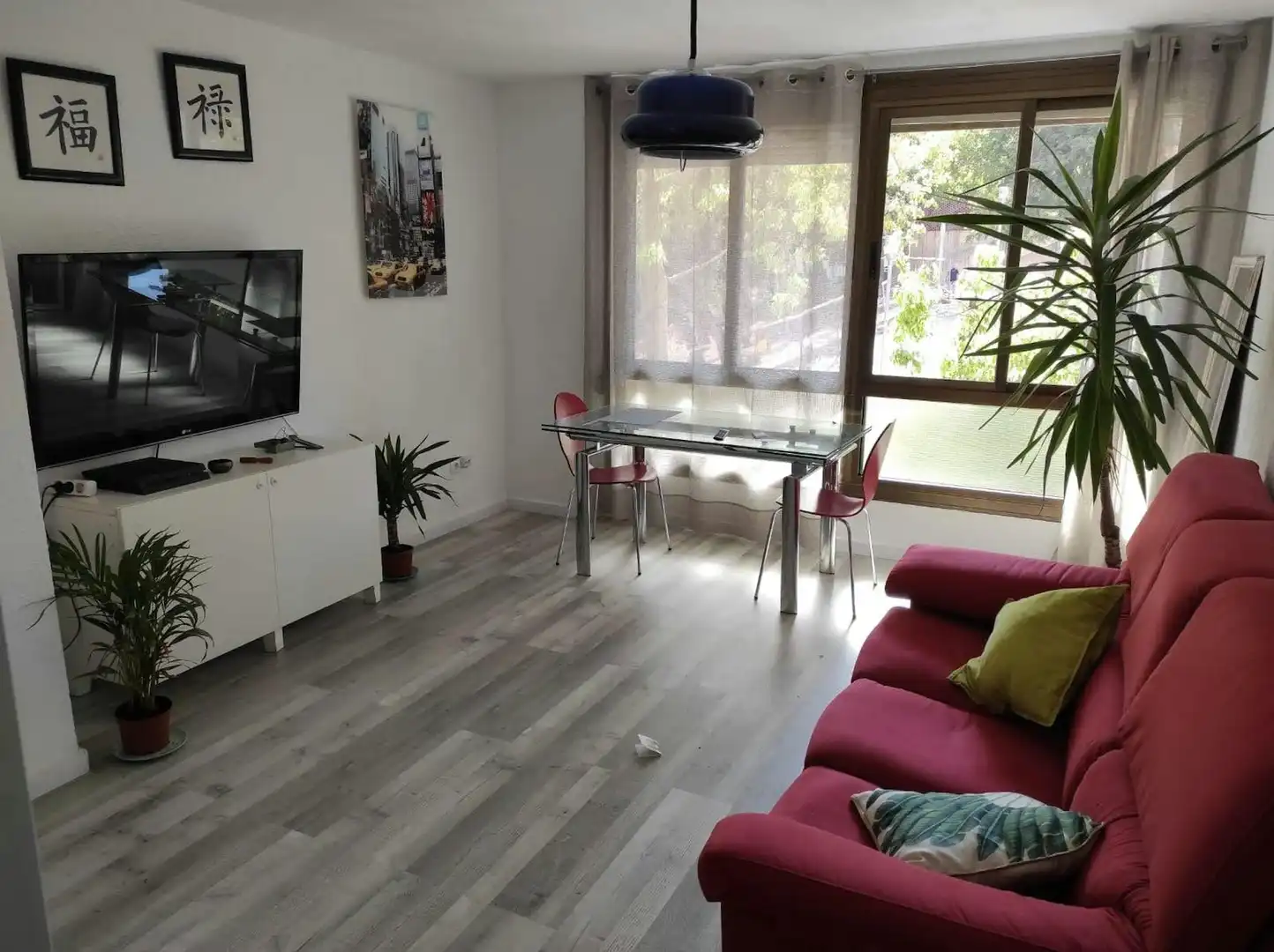 Sala de estar de Piso para compartir en Barcelona con Amueblado, Lavadora y TV