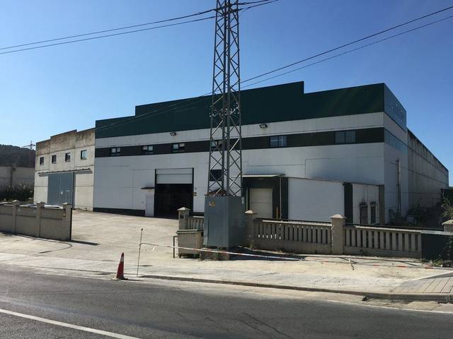 Nave industrial en Alquiler en Avenida da Praia, 109 en Oseiro