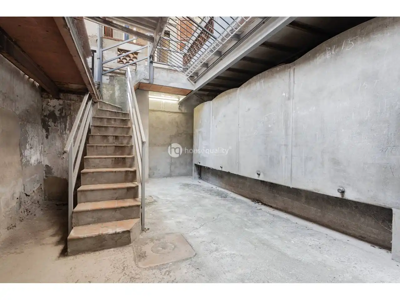 Piso en venta en Barcelona con Jardín privado, Terraza y Balcón