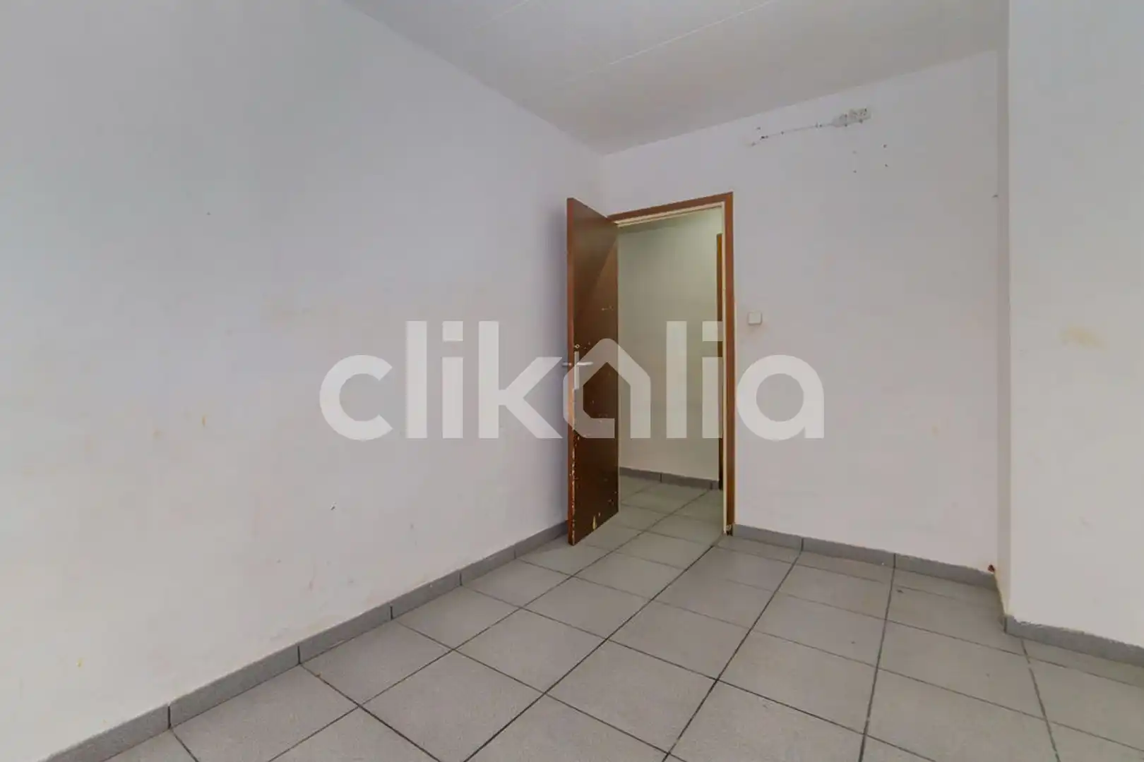 Piso en venta en Vic con Calefacción, Terraza y Trastero