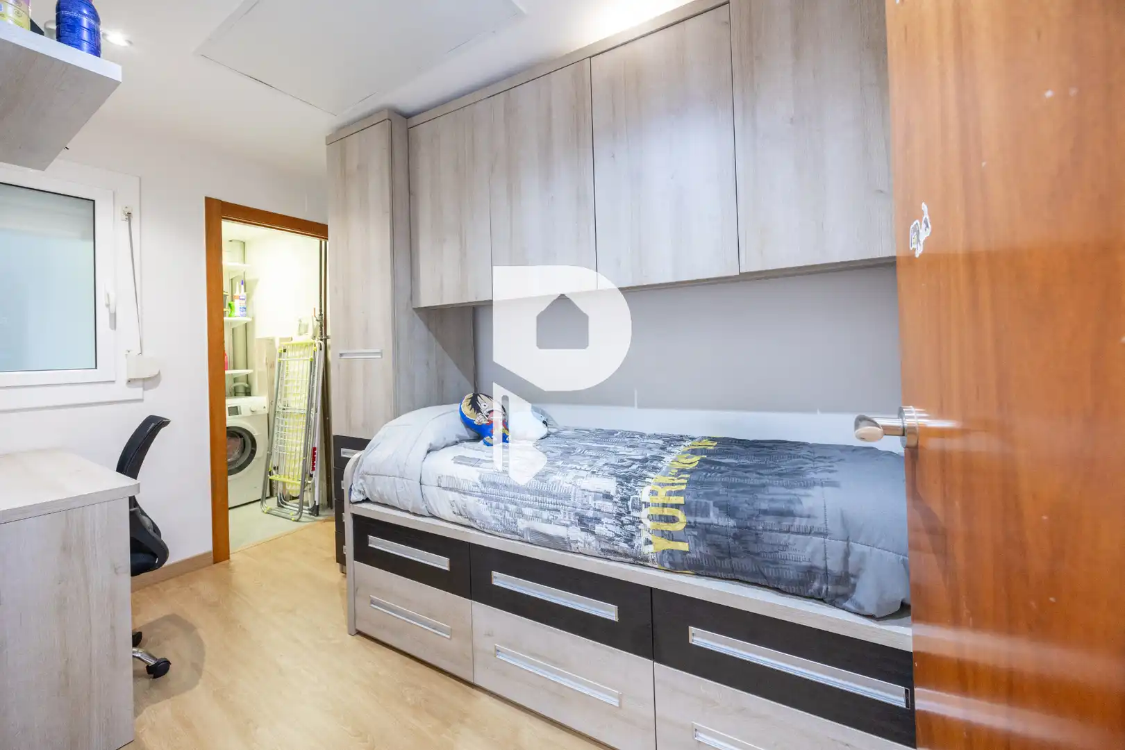 Schlafzimmer von Wohnung zum Verkauf in Sant Vicenç Dels Horts mit Klimaanlage, Heizung und Parkett