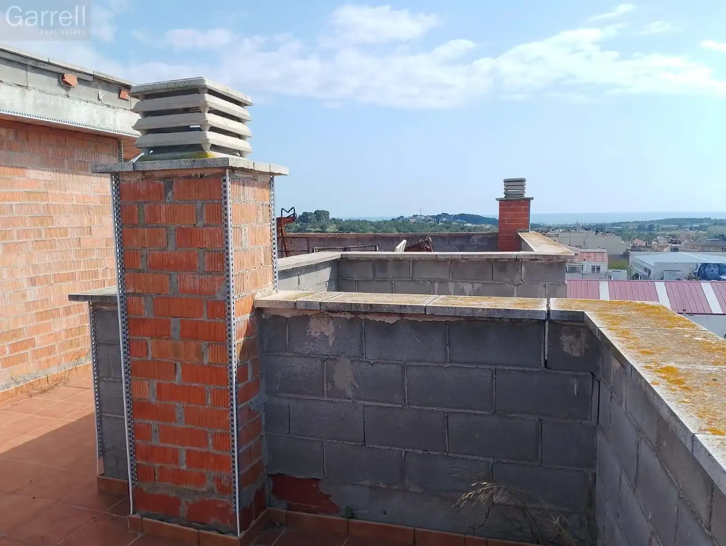 Terrassa de Edifici en venda en La Pobla de Montornès  