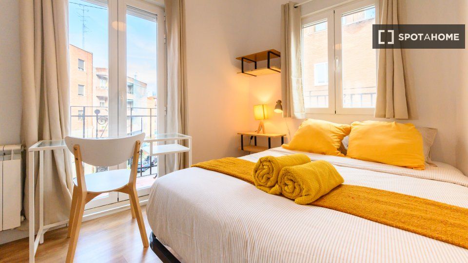 Bedroom of Flat to rent in  Madrid Capital  with Air Conditioner, Heating and Furnished