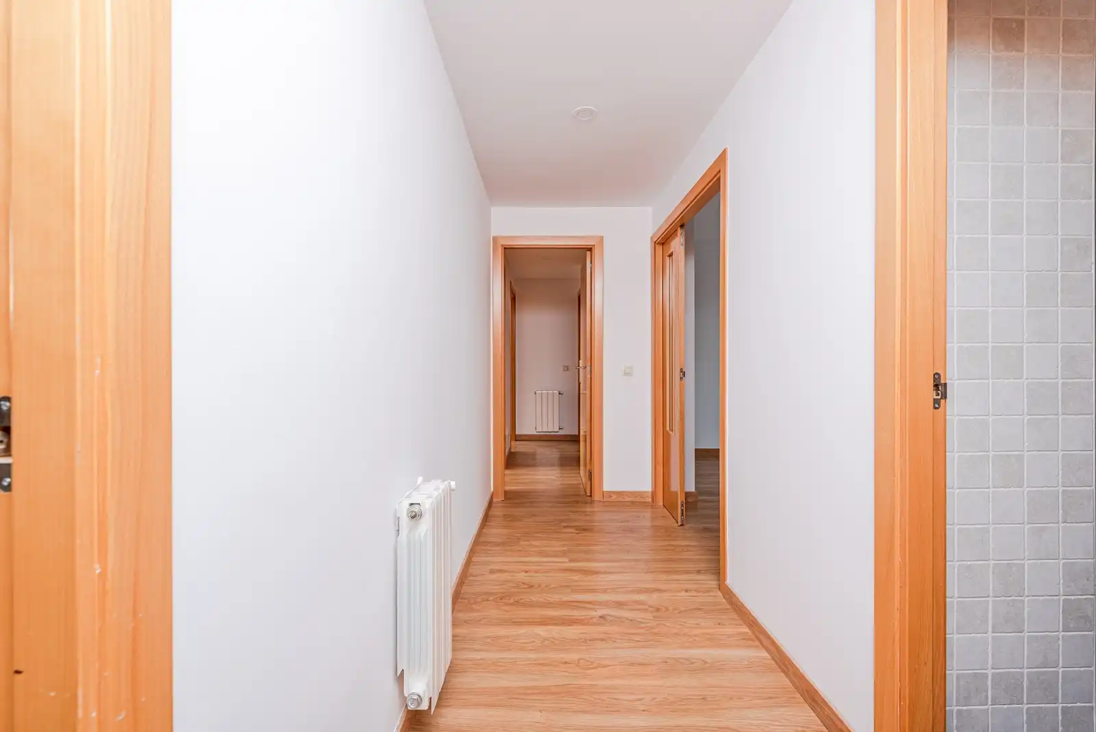 Flat with terrace for sale in Barajas