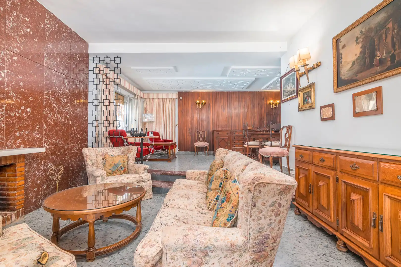 Sala d'estar de Casa o xalet en venda en Málaga amb Jardí privat, Terrassa i Piscina