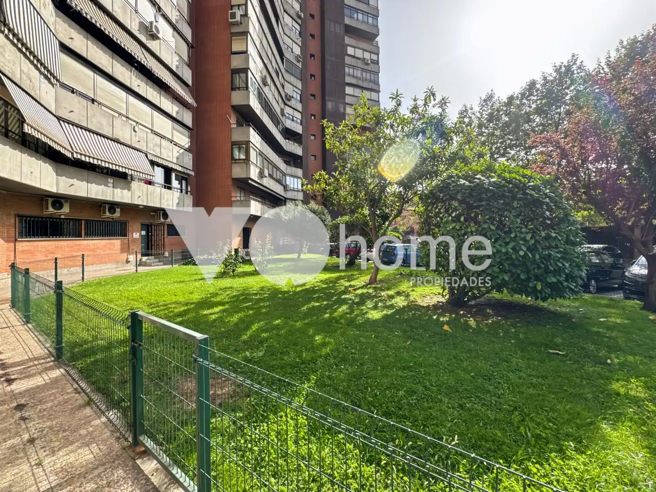 Vista exterior de Piso en venta en Madrid con Calefacción, Parquet y Terraza